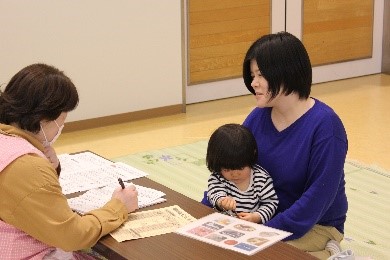 乳幼児健診様子1