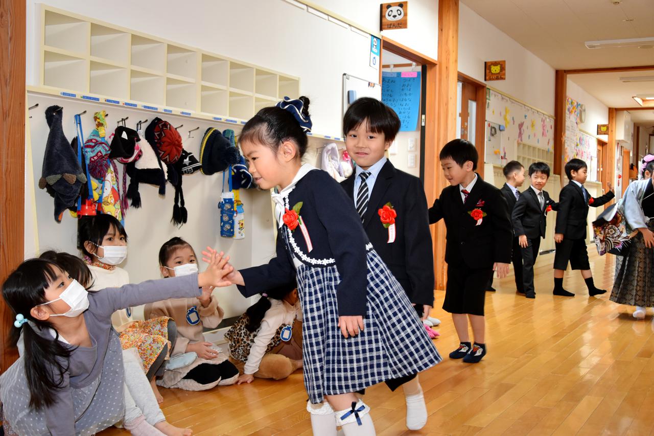 町認定こども園どんぐり「卒園式」｜北海道足寄町公式ホームページ