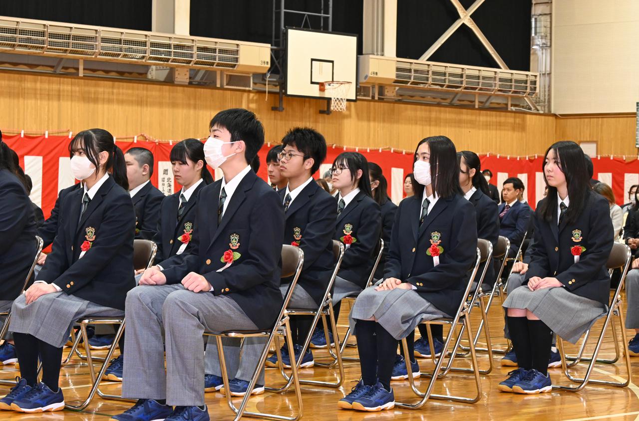６